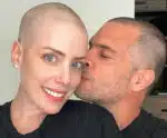 Fabiana Justus raspa a cabeça do marido e agradece pela cumplicidade e apoio