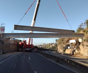 Obras de duplicação: começa nesta segunda (19) a paralisação da BR-101 Içamento de Viga