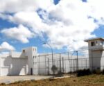 STF proíbe revista íntima vexatória e exige novo protocolo em presídio