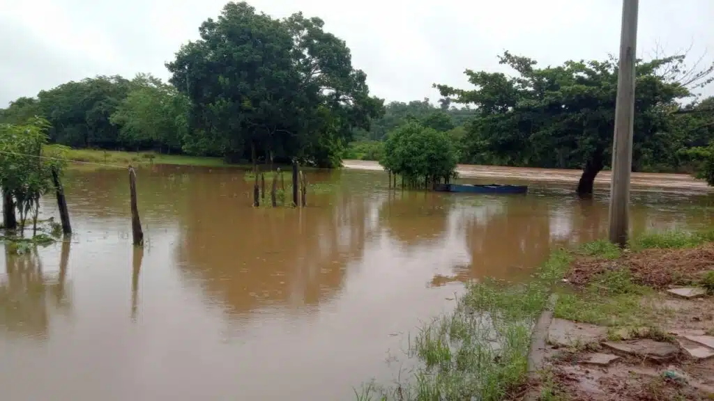 Pacotuba transbordamento do rio Itapemirim