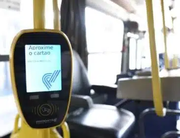 Sem carteirinha, sem embarque: regra muda no transporte escolar de Itapemirim
