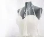 Moda sustentável em casamentos: saiba como reutilizar vestidos de família