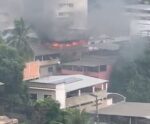 VÍDEO | Moradores entram em pânico após casa pegar fogo em Cachoeiro