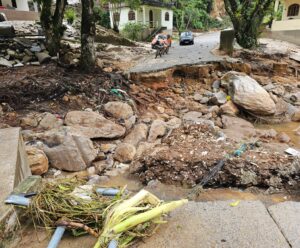 SOS chuva: Vargem Alta aponta urgência para água e alimentos