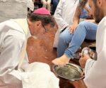 Missa de lava-pés: Bispo de Cachoeiro preside rito em Mimoso do Sul