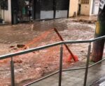 VÍDEO | Forte chuva alaga rua e deixa moradores apreensivos em Cachoeiro