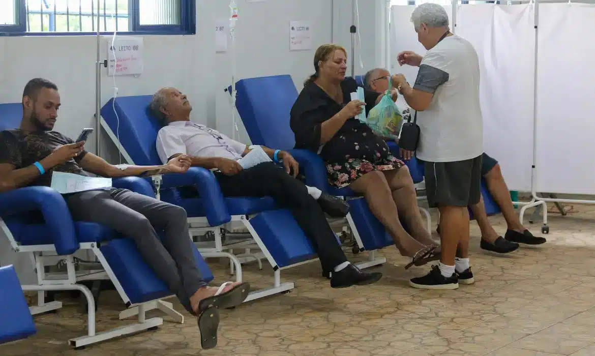 saúde - doença - hospital - atendimento - dengue - covid