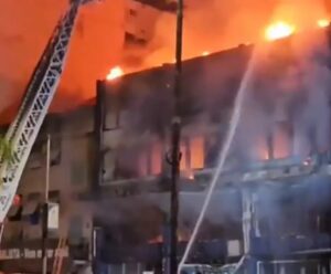 Incêndio em pousada de Porto Alegre deixa 9 mortos Incêndio em pousada