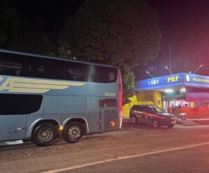 Homem é preso por importunação sexual na BR-101 Homem preso na BR-101