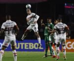 São Paulo e Palmeiras empatam sem gols em clássico pobre de emoções