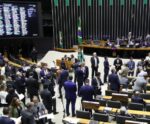Câmara aprova projeto que aumenta número de deputados para 531