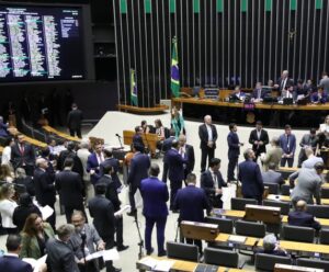 Câmara aprova projeto que aumenta número de deputados para 531 Câmara dos Deputados