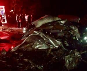 Acidente grave mata cinco pessoas na BR-101, em Presidente Kennedy BR-101