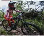 Capixaba campeã de downhill vai disputar Copa em Minas Gerais