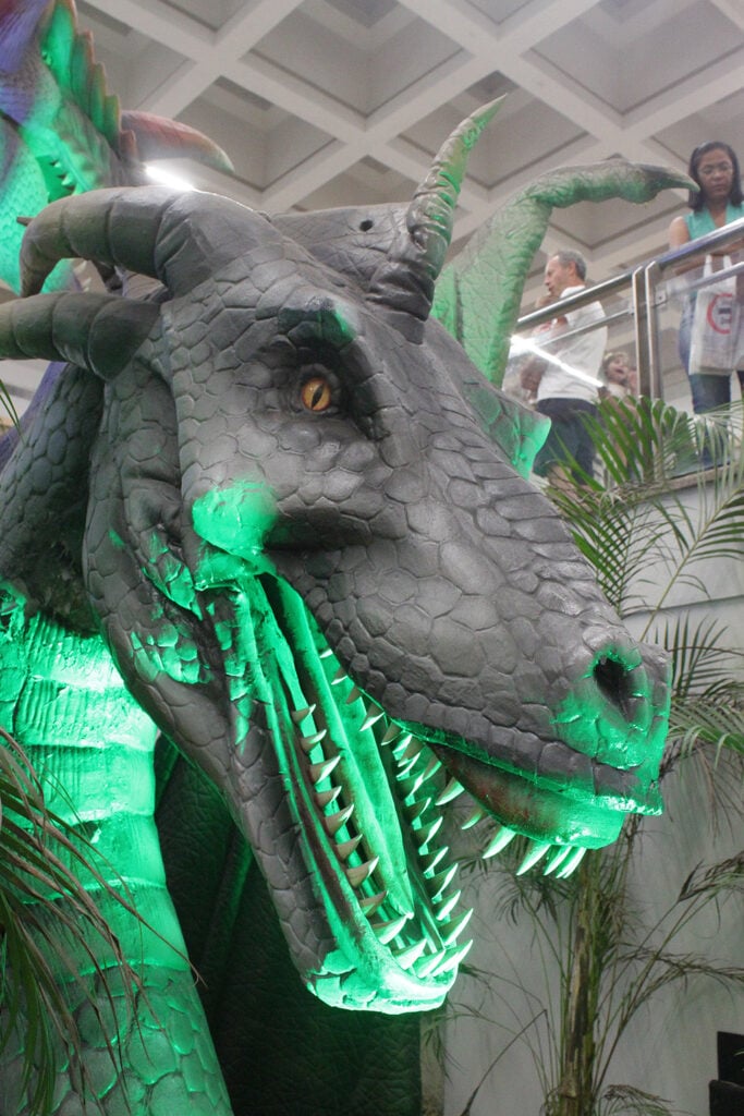 Exposição Internacional Dragões