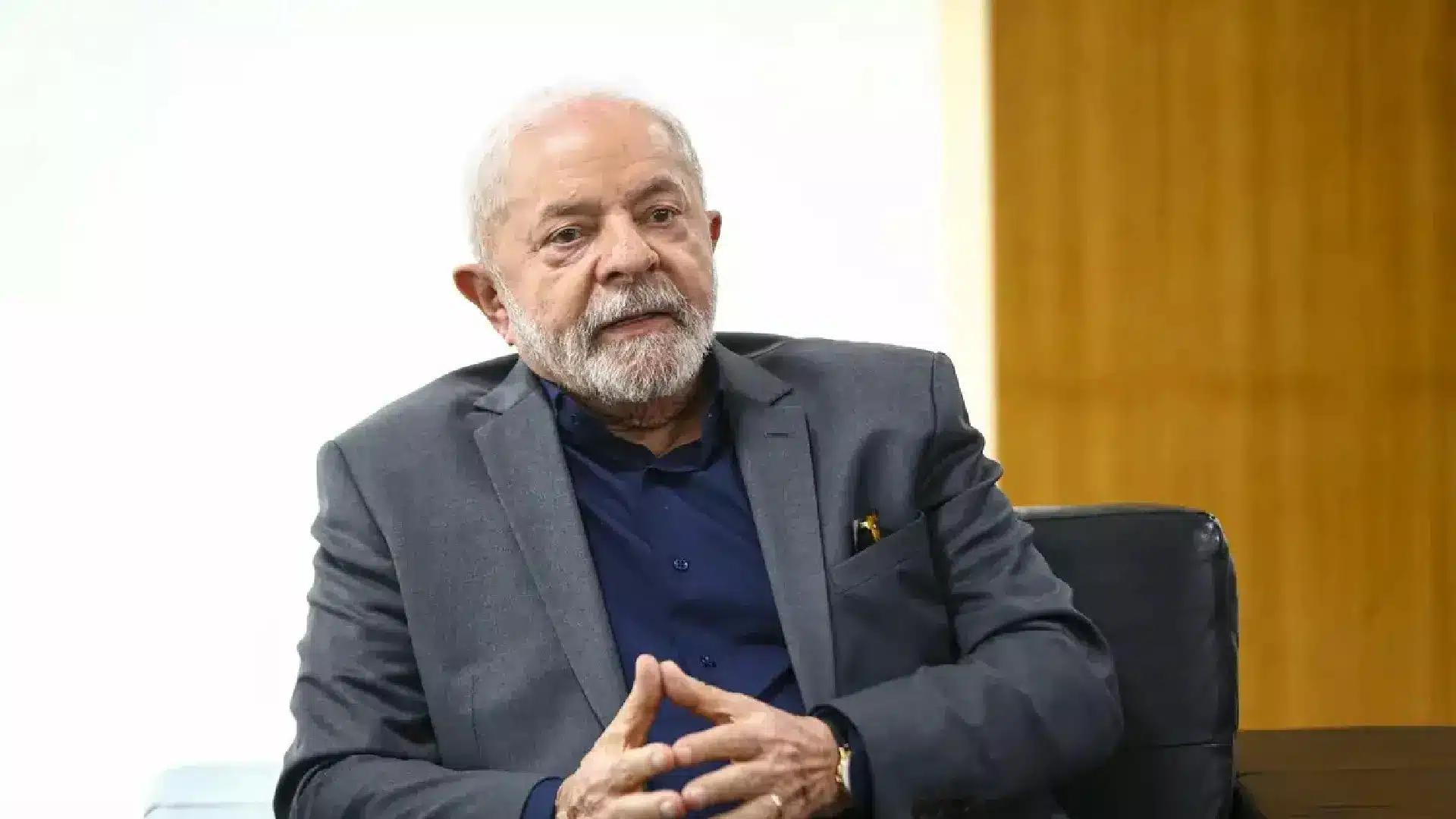 A foto mostra presidente Lula