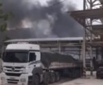 Galpão industrial é atingido por incêndio de grande proporção em Cachoeiro