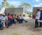 Produtores recebem mudas de aroeira em Itapemirim