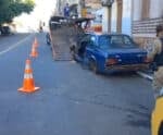 Veículos abandonados em Vitória são removidos para evitar focos de dengue