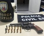 Polícia localiza arma escondida em maleta dentro de casa em Ibatiba