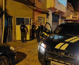 PC e PM realizam operação conjunta contra organização criminosa no ES Operação contra crime organizado no ES