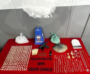 Advogado é detido com arma e drogas dentro de veículo em Cachoeiro Advogado detido em Cachoeiro