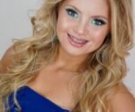 Adolescente com síndrome de Down faz história ao conquistar título de Miss