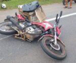 Acidente entre carreta e motocicleta deixa uma pessoa morta no ES