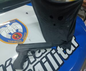 PM prende dois suspeitos de assalto a posto de combustível em Mimoso Assalto em Mimoso do Sul