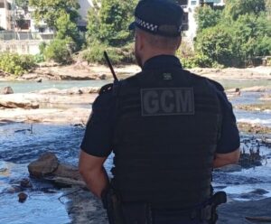 Cachoeiro: corpo é encontrado embaixo de ponte no rio Itapemirim Corpo rio Itapemirim