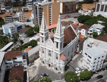 Fé, história e arquitetura: conheça a Catedral de São Pedro, em Cachoeiro