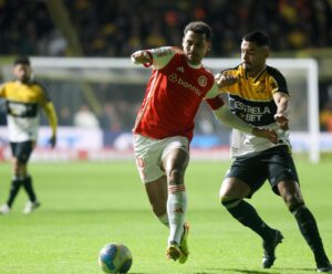 Criciúma faz bom segundo tempo e busca empate contra o Internacional Internacional