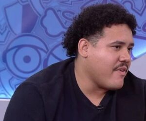 Lucas Buda se encontra prima de MC Binn após perda do bebê: “Triste” Lucas Buda