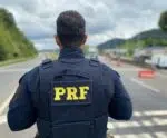 Policia Rodoviária Federal prende dois foragidos na BR-101, no ES