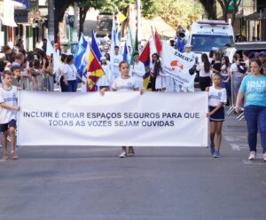 Castelo: 96 anos de emancipação é comemorado com desfile cívico Castelo
