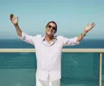 Zeca Pagodinho fará pausa em shows para se dedicar aos netos