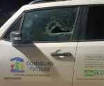 Adolescente quebra carro do Conselho Tutelar de Atílio Vivácqua