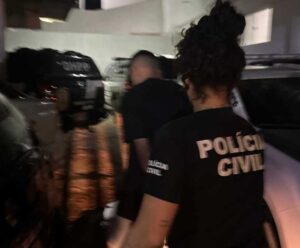 Homem é preso suspeito de divulgar vídeo íntimo de ex-mulher no ES Prisão em São Mateus
