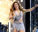 Shakira aborda separação em música durante show