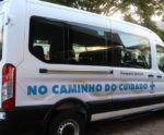 Van com crianças se envolve em acidente com boi no Caparaó