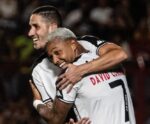 Vasco bate o Atlético-GO e engata a quarta vitória seguida no Brasileiro