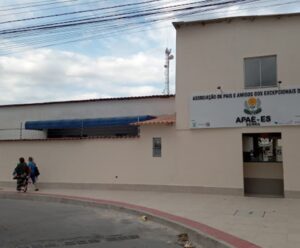 Apae da Serra realiza último bazar de 2024 com peças a partir de R$ 5 Foto: Divulgação