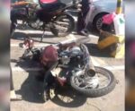 Vídeo mostra mulher quebrando moto com R$ 21 mil em débitos em Cachoeiro