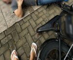 Vitória: executivo relata negligência após acidente com bicicleta elétrica