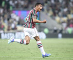 Fábio defende dois pênaltis e Fluminense vai às quartas da Libertadores