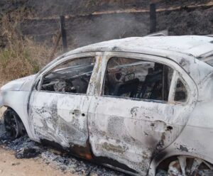 Carro de taxista desaparecido em Alegre é encontrado incendiado Idoso desaparecido em Alegre