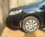 Mãe atropela e mata filha de 7 anos após errar manobra na garagem de casa