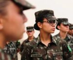 Mulheres poderão se alistar no serviço militar aos 18 anos