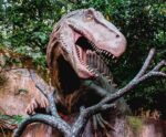 Maior parque de dinossauros do mundo vai abrir unidade no ES, veja onde