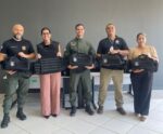 Sejus entrega 300 bolsas feitas por internos para a Polícia Penal